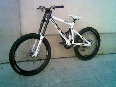 LA BICI DE DESCENSO